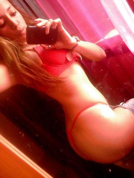 JesslynEatsdicks uit Zuid-Holland,Nederland